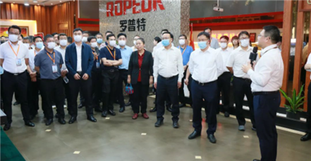 云南省委组织部、省投资促进局组织各县（区市）委书记莅临美高梅电子官网集团考察指导